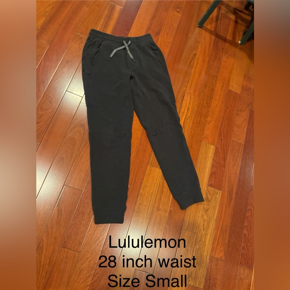 Lululemon Men's Charcoal Gray Jogger Pants